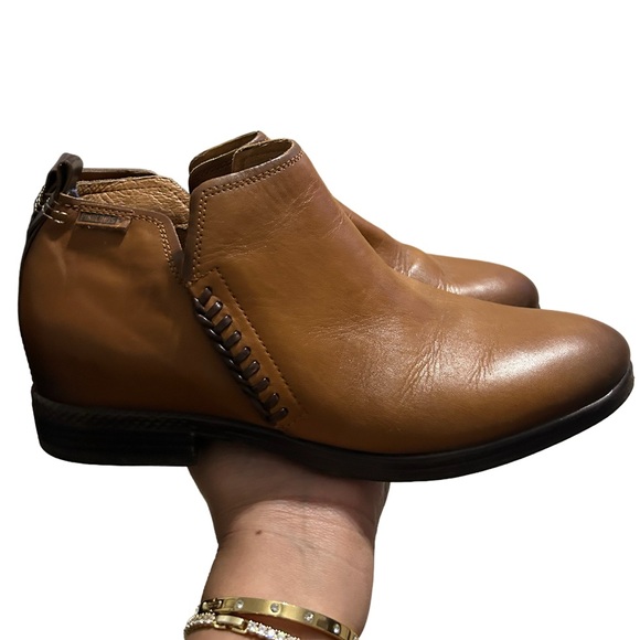 PIKOLINOS Shoes - Pikolinos Ordino booties Sz 39
